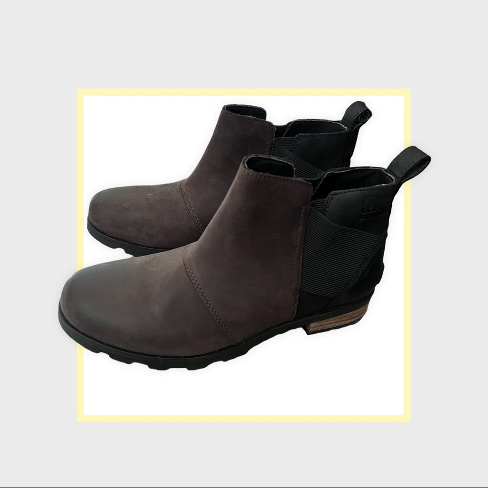 Sorel Emilie Lug Boot Size 8 NWOT